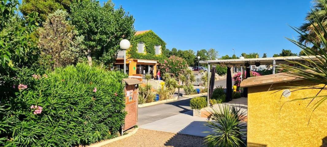 Hotel Camping Beau Rivage Mèze Exterior foto